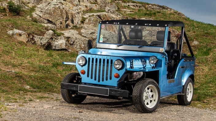 Citroën Méhari, Mini Moke, Suzuki Samouraï et les autres : quel prix pour les stars des "voitures de plage" en occasion ?