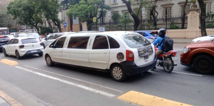 Un Citroën Picasso limousine : personne ne l’avait vu venir