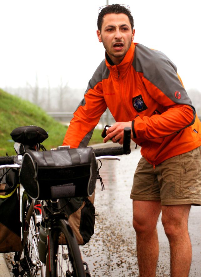 Jean Gabriel Chelala : finie la première étape de son Tour du monde écolo en solitaire, Paris-Portugal en 21 jours à vélo !