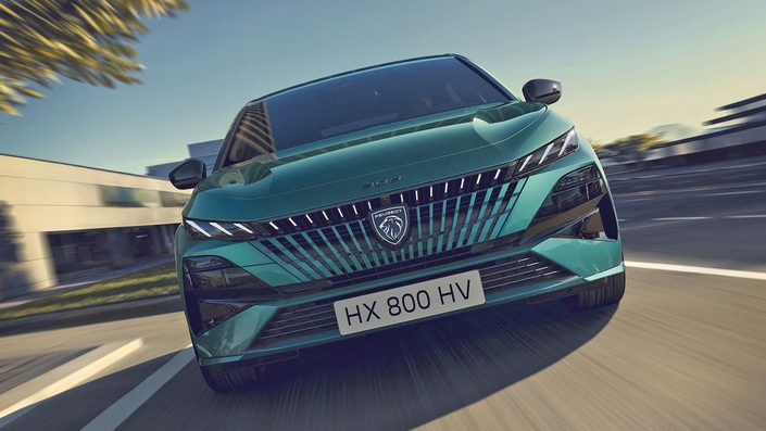 Une bonne voiture compacte dotée d’un excellent comportement routier, voilà ce qu’est la Peugeot 308 restylée dont nous vous proposons le guide d’achat