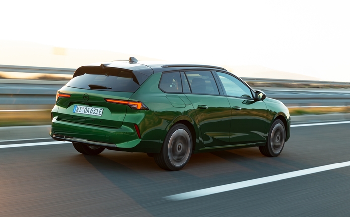 Opel Astra Sports Tourer : pourquoi la version la plus chère est une mauvaise idée
