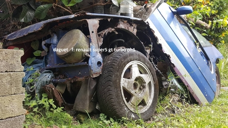 Que vont devenir ces trois Supercinq GT Turbo dévorées par la rouille et la végétation ?