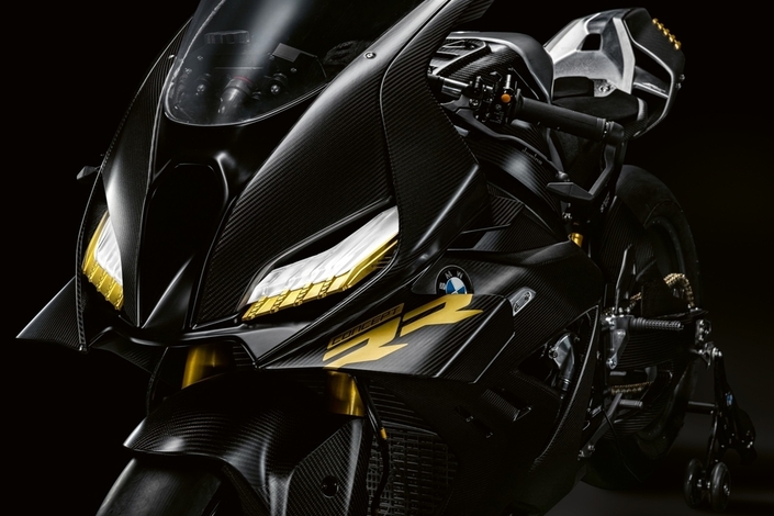 BMW Concept RR : le monstre full carbone de plus de 230 chevaux proche de la série !