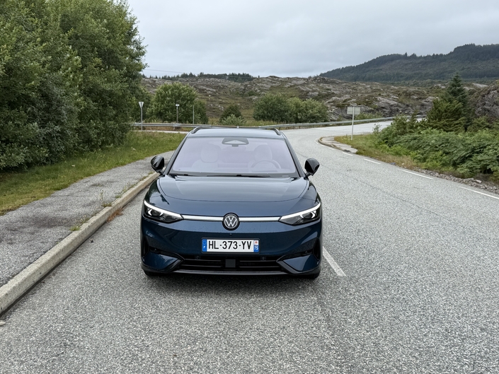 Une petite batterie peut-elle suffire à une grosse voiture électrique comme la Volkswagen ID.7 Pure ?