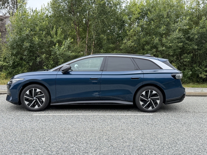 Une petite batterie peut-elle suffire à une grosse voiture électrique comme la Volkswagen ID.7 Pure ?