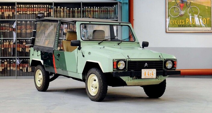 La FAF a été déclinée en 4x4 et pour l'armée, comme cet exemplaire de 1983 vendu 28 500 € par Aguttes en 2021.