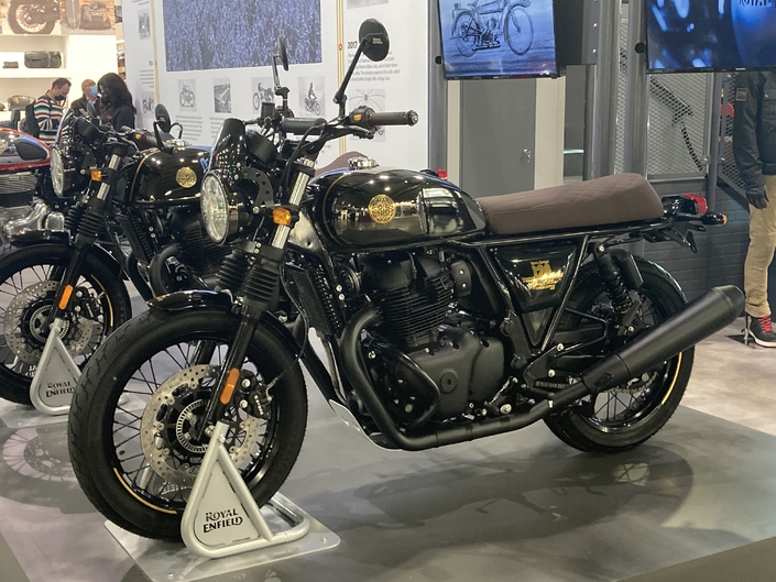 En direct du salon de Milan 2021 : Royal Enfield Interceptor et Continental GT 650 édition anniversaire