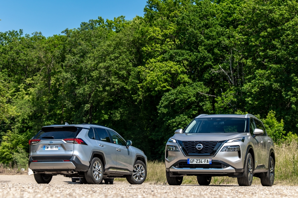 Comparatif ??? Nissan X-Trail VS Toyota Rav4 : le match des ex-best ...