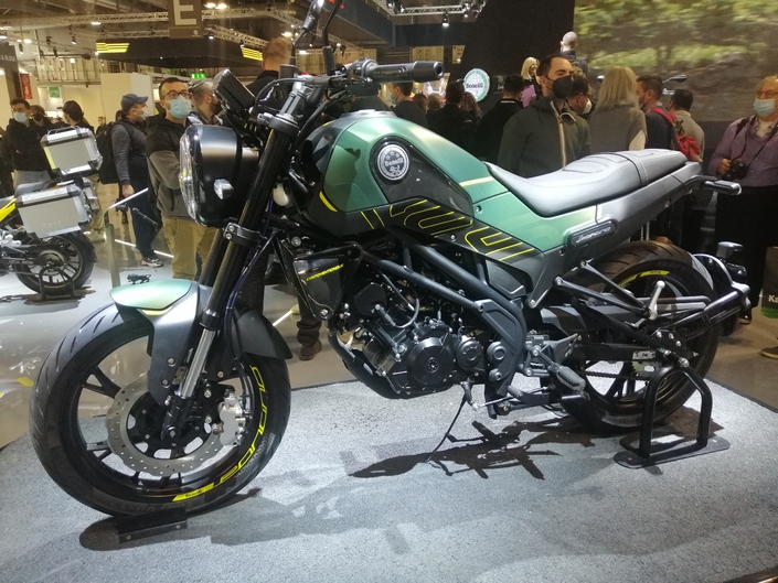 La Benelli Leoncino 125.