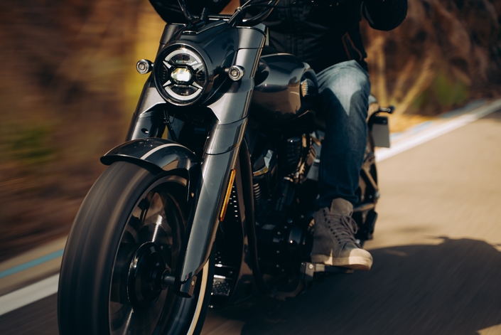 Rieju Coaster 407 : le cruiser suréquipé à 5 200 € taillé pour faire de l’ombre aux références