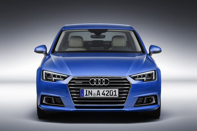 La nouvelle A4 n'a pas vocation à bouleverser le design Audi. Mais si on la regarde de près, tout change: feux, calandre, reliefs du bouclier... Le style s'affine et s'affirme, avec une orientation plus sportive.