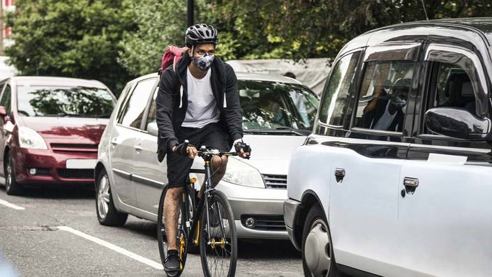 La crainte du virus et le lancement des forfaits mobilités durables dynamise la pratique du vélo.