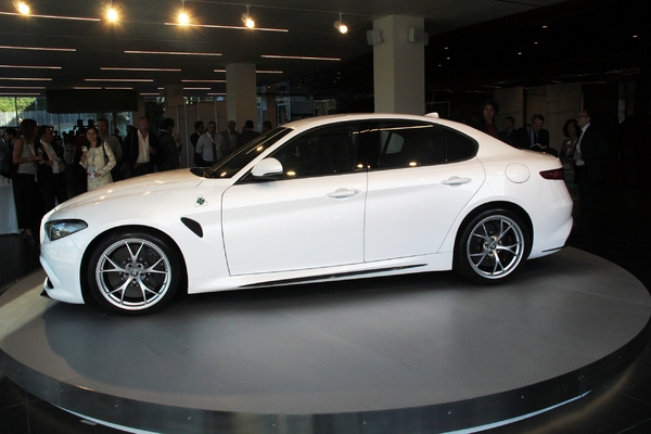 https://images.caradisiac.com/images/3/3/6/3/103363/S7-Presentation-video-Alfa-Romeo-Giulia-le-phoenix-356915.jpg S7-Presentation-video-Alfa-Romeo-Giulia-le-phoenix-356915