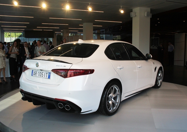 https://images.caradisiac.com/images/3/3/6/3/103363/S7-Presentation-video-Alfa-Romeo-Giulia-le-phoenix-356917.jpg S7-Presentation-video-Alfa-Romeo-Giulia-le-phoenix-356917