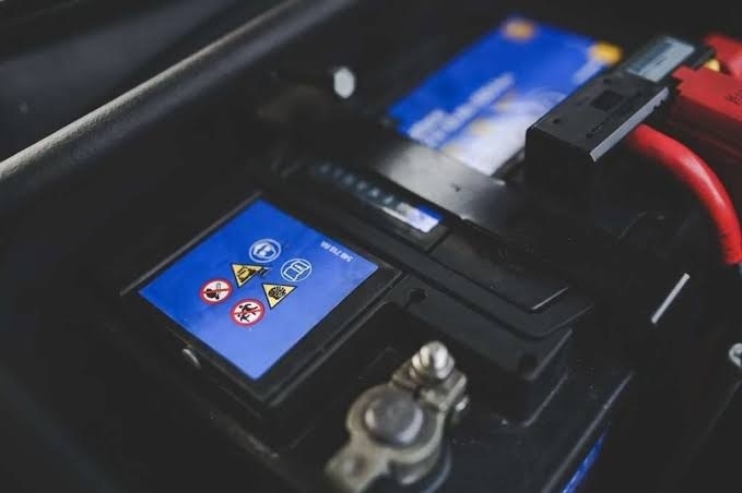 Comment faire durer sa batterie moto, qu’en faire en fin de vie ? Les conseils d’un pro pour tout savoir
