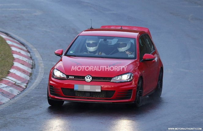 Surprise : une VW Golf GTI "Club Sport" sur le Nürburgring