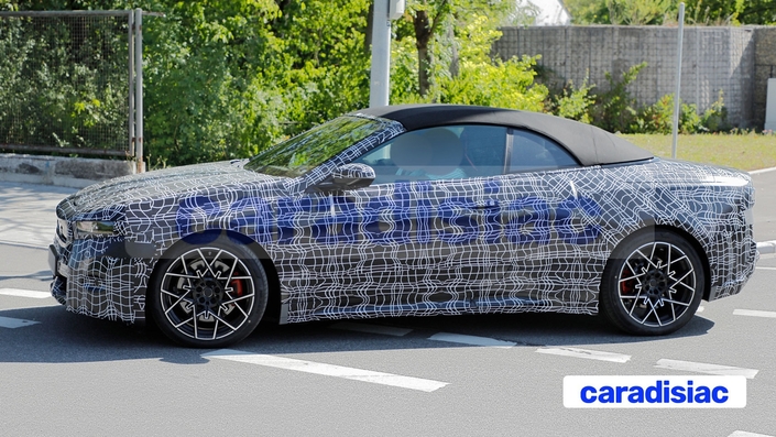 La BMW i4 cabriolet reprend la plateforme Neue Klasse réservée aux nouveaux modèles électriques de la marque à l’hélice. Cette auto reprendra les groupes motopropulseurs électriques de la BMW i3.