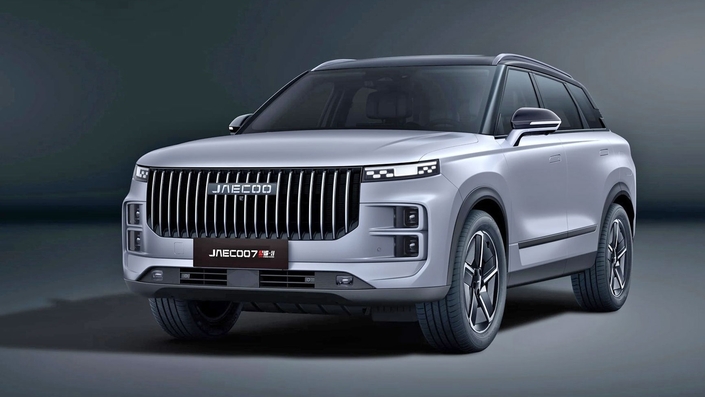 Parmi les hybrides rechargeables chinois sur le marché français, on trouve la citadine BYD Dolphin G DM-I la plus petite de toutes et de nombreux SUV dont ce SUV compact Jaecoo 7 de 279 ch et 4,45 m de long, un modèle qui existe aussi en full-hybrid de 224 ch.
