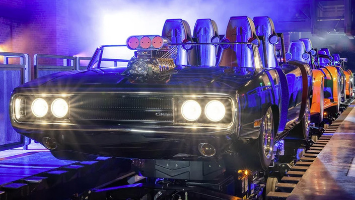 Les gens s’amusent tellement sur l’attraction Fast & Furious que les voisins n’en peuvent plus