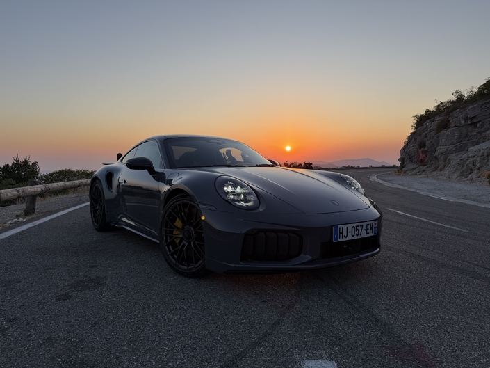 La Porsche 911 Turbo S est faite pour ceux qui n’oseront jamais se faire remarquer en Lamborghini