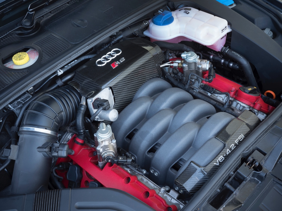 [Image: S8-audi-rs4-b7-2005-2008-la-meilleure-be...698915.jpg]