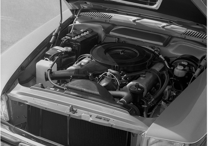 Le V8 M116 de la Mercedes 350 SLC n'a pas réellement de point faible si sa maintenance a été correctement effectuée.