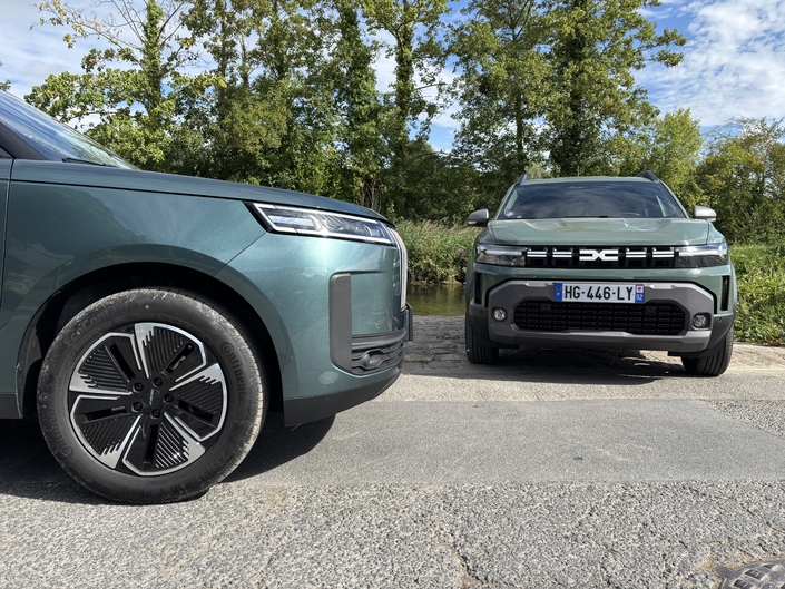 Jaecoo 5 SHS : le mini Range chinois parrainé par Jean Reno affronte le Dacia Duster