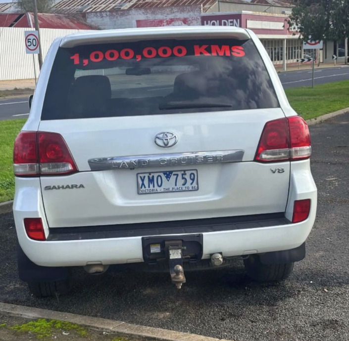Qui veut un Land Cruiser avec 999 999 kilomètres ?