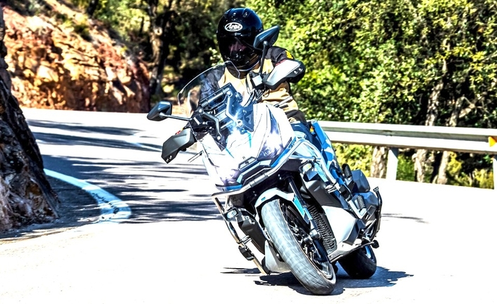 Août : le mois le plus dangereux de l’année pour les motards sur routes secondaires ?