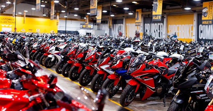 Essence chère : l'Australie revient à la moto, la France pourrait-elle suivre le même chemin ?