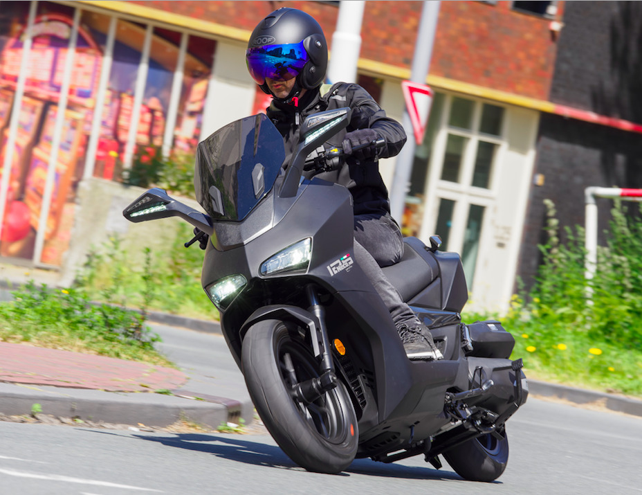 Neco présente le GTXx un scooter 125 au look sportif