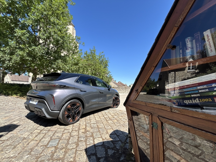 Cupra Raval « Endurance » : une vraie petite routière électrique ?