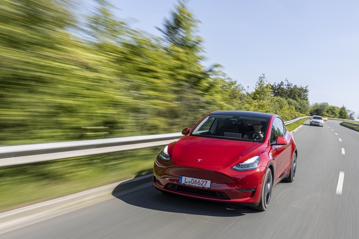 Exclusif Caradisiac: au volant de la Tesla Model Y