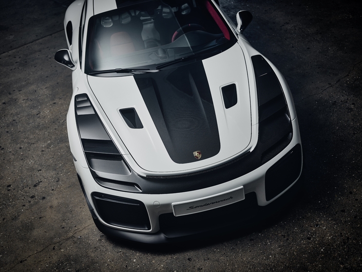 Vous préférez la 911 normale, ou cette version à « nez plat » ?