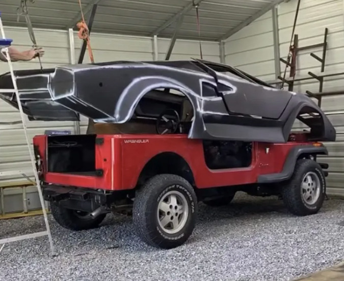 Il fusionne une Lamborghini et une Jeep puis nomme sa voiture Jeeporghini