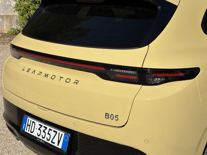 Leapmotor arrive sur le segment des compactes électriques avec sa B05 vendue au prix d’une citadine