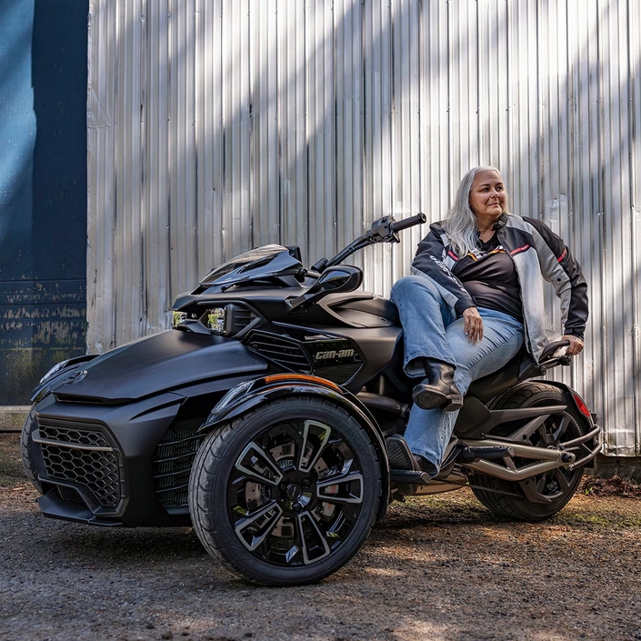 Can-Am repense sa gamme de motos trois-roues pour 2027 : confort, technologie et nouveau bloc-moteur !