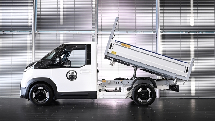 Le Kia PV5 benne est réalisé par Gruau, carrossier installé près de Laval.