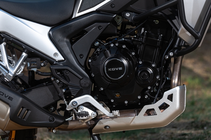 Kove 625 X Pro : le trail middle-size qui  vise grand !