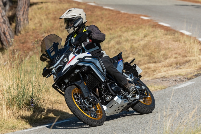 Kove 625 X Pro : le trail middle-size qui  vise grand !