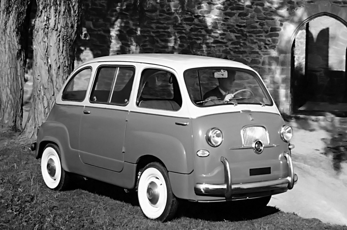 Si on juge aujourd'hui sa bouille irrésistible, la Fiat 600 Multipla a plutôt déconcerté la clientèle lors de son apparition en 1956.