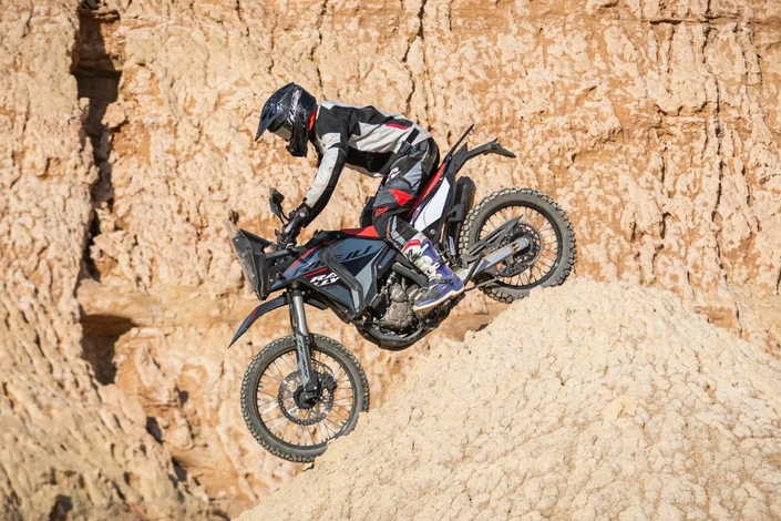 Rieju Aventura Rally 307 : le trail léger taillé pour l’aventure