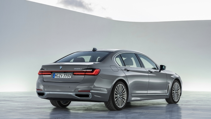 Présentation vidéo – BMW Série 7 restylée : volte-face
