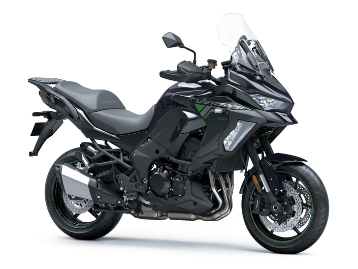 Les Kawasaki Versys 1100 et Ninja 1100SX poursuivent leur route en 2027