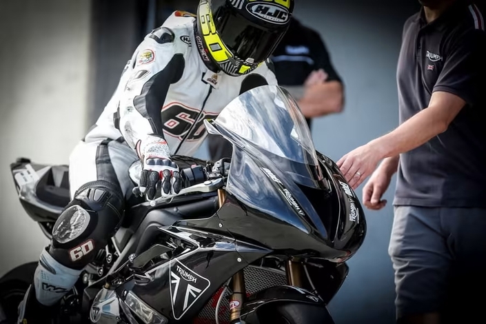Un nouveau moteur plus puissant prévu pour 2027 annoncé par Triumph