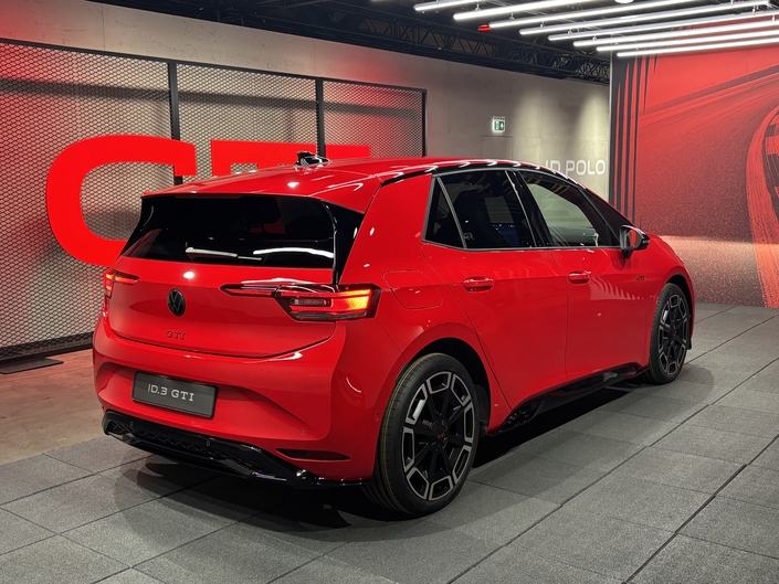 100% électrique et forte de 326 ch, la Volkswagen ID.3 Neo GTI est-elle digne de son logo ? 
