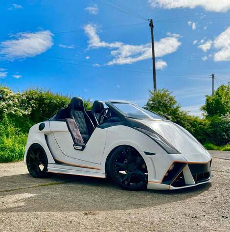 Une Smart a fusionné avec une Lamborghini, et voici le résultat