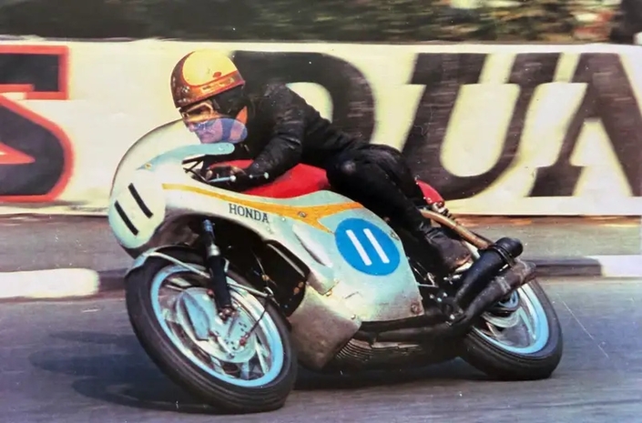 Un million d’euros pour un bout d’histoire : la Honda de Mike Hailwood aux enchères
