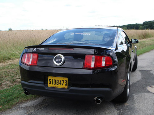 Essai vidéo - Ford Mustang GT 2010: un pur-sang encore éblouissant ?