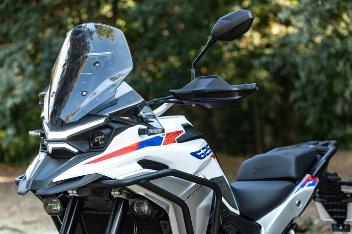 Actu de la semaine : la Yamaha Ténéré 900, le retour de Bultaco, la Rieju Aventura Rally 307, les nouveautés Kawasaki 2027 et la Kove 625 X Pro à l’essai